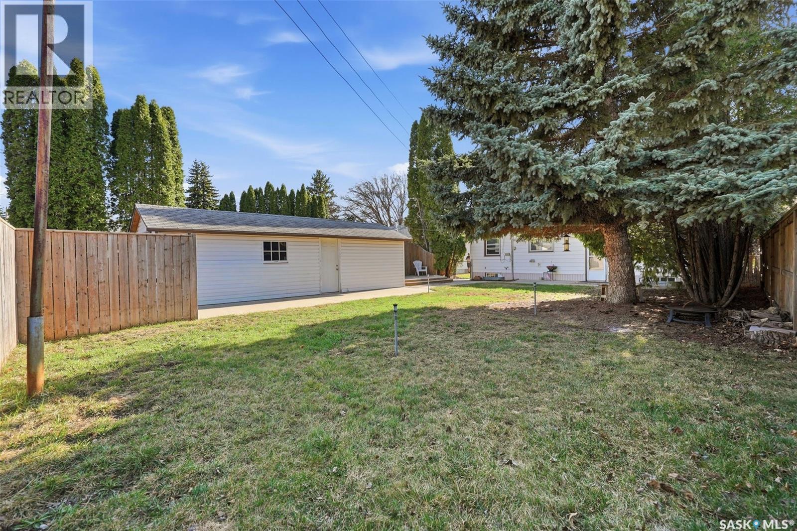 2129 Cairns Avenue, Saskatoon, SK - Outdoor