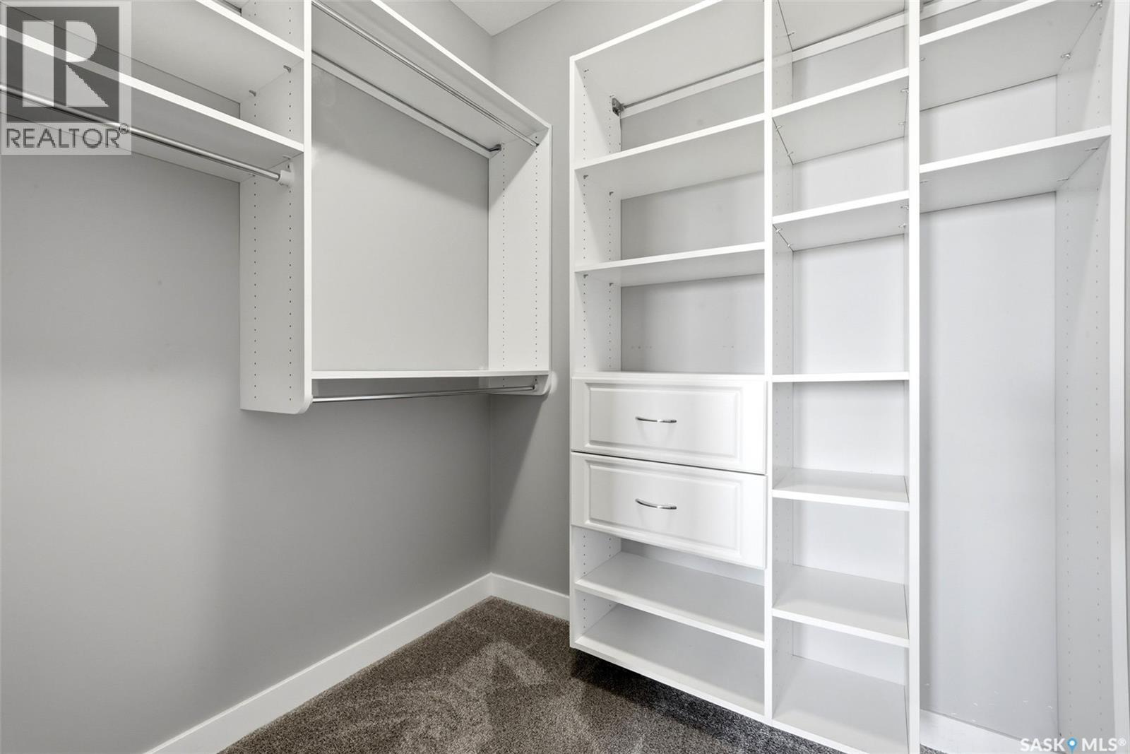 305 1515 Anson Road, Regina, SK - Indoor With Storage