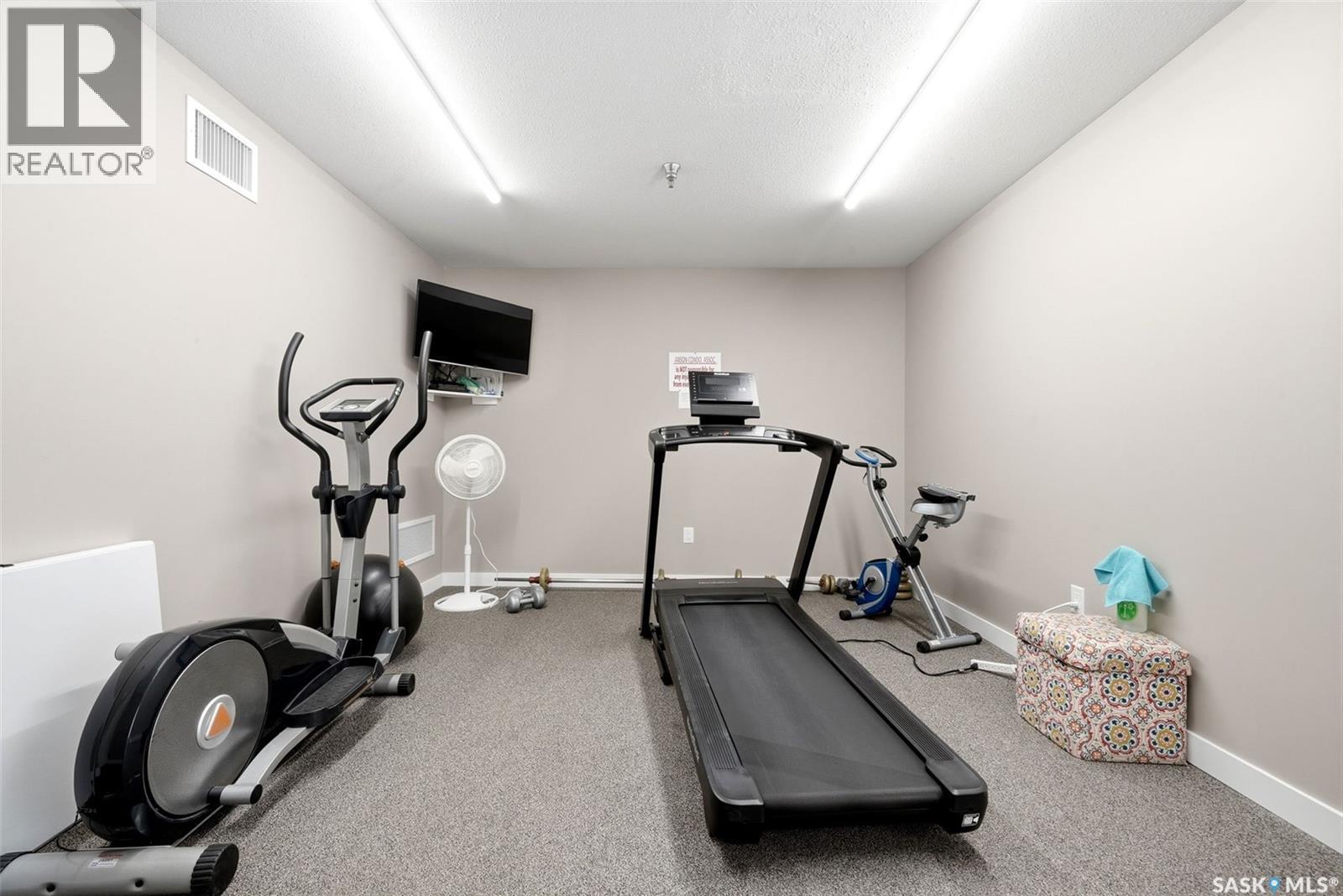 305 1515 Anson Road, Regina, SK - Indoor Photo Showing Gym Room