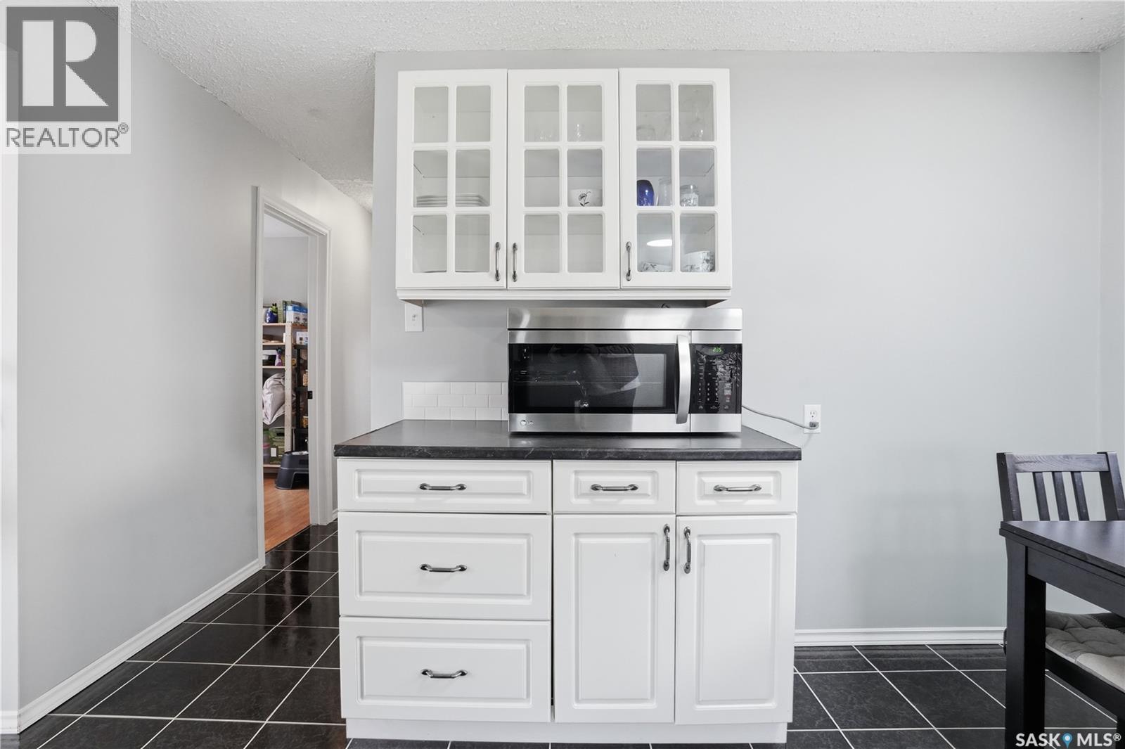 1630 1St Avenue N, Regina, SK - Indoor