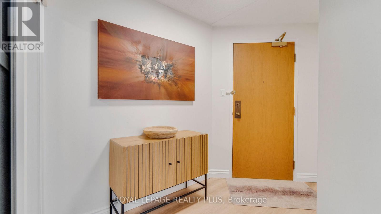 603 - 8 Christopher Court, Guelph, ON - Indoor Photo Showing Other Room
