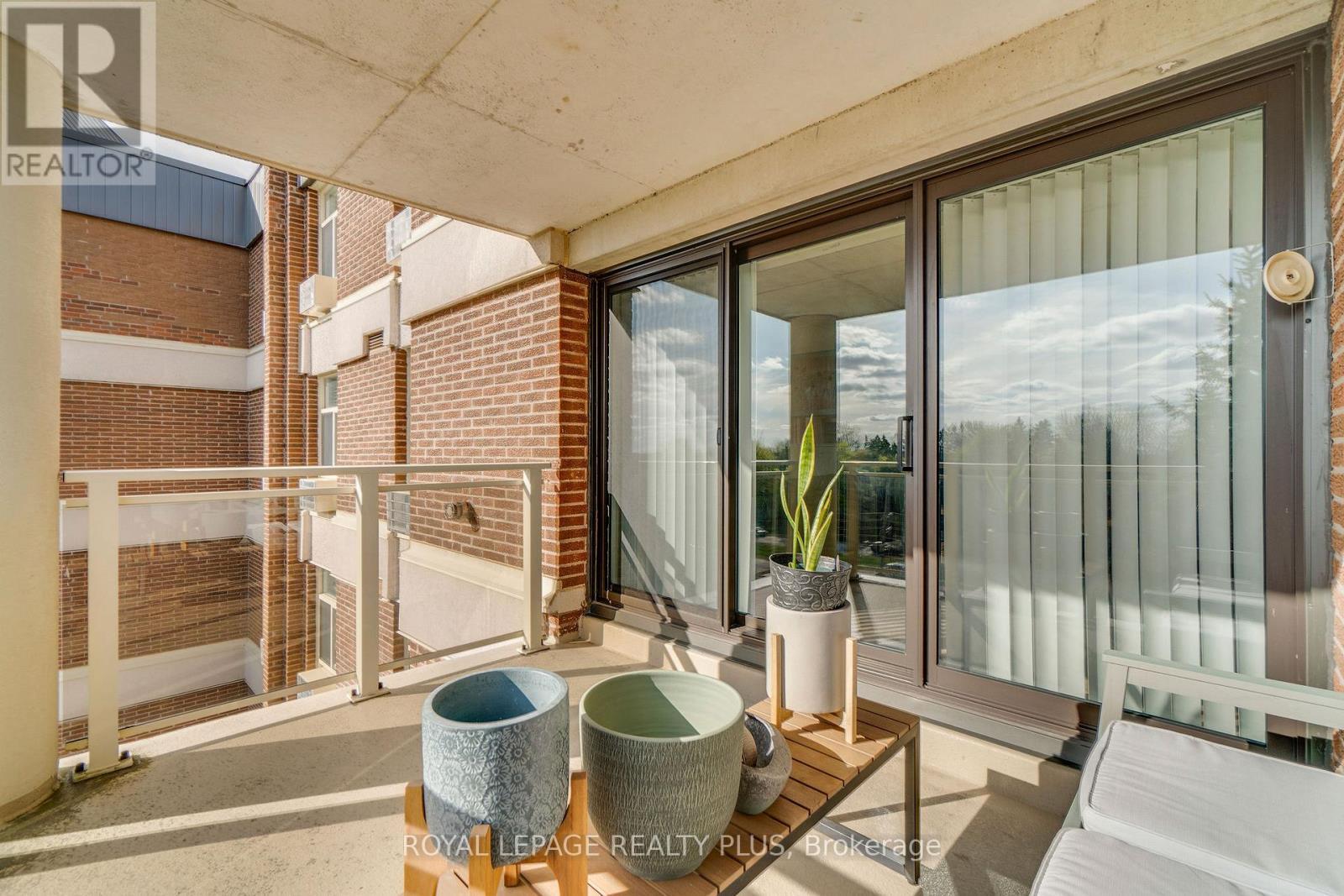 603 - 8 Christopher Court, Guelph, ON - Outdoor With Exterior