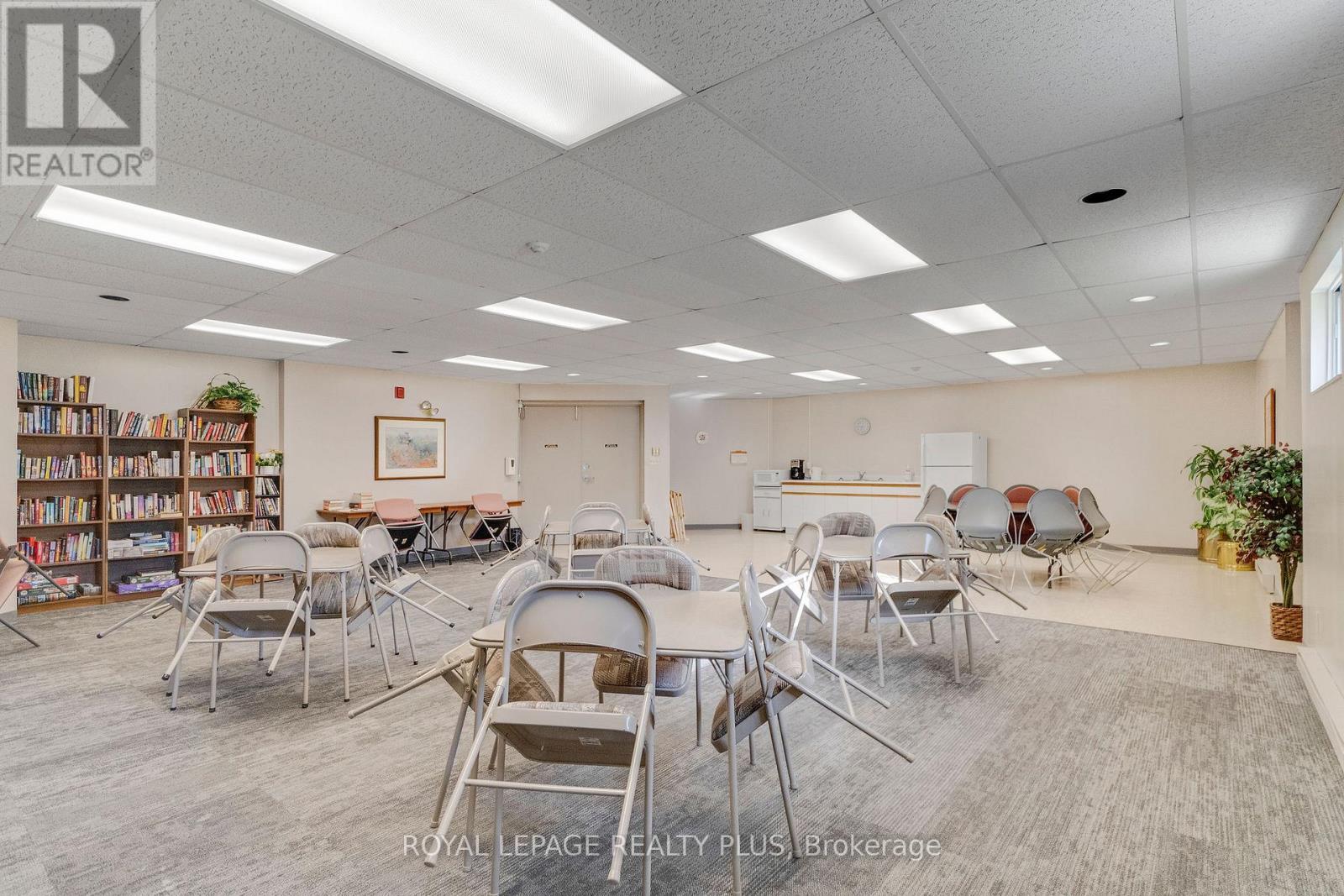 603 - 8 Christopher Court, Guelph, ON - Indoor