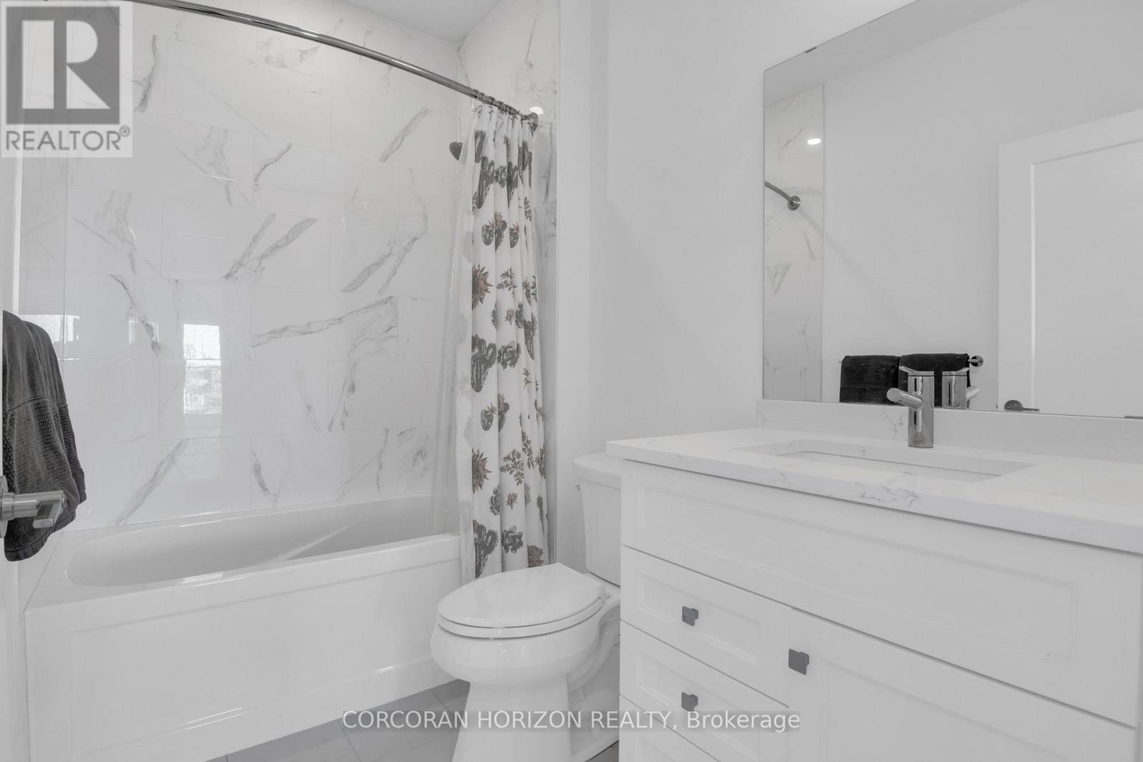 1105 - 71 Wyndham Street S, Guelph, ON - Indoor Photo Showing Bathroom