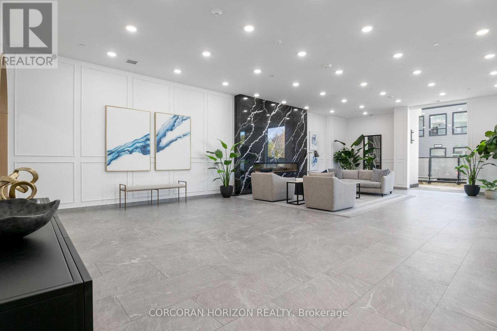 1105 - 71 Wyndham Street S, Guelph, ON - Indoor