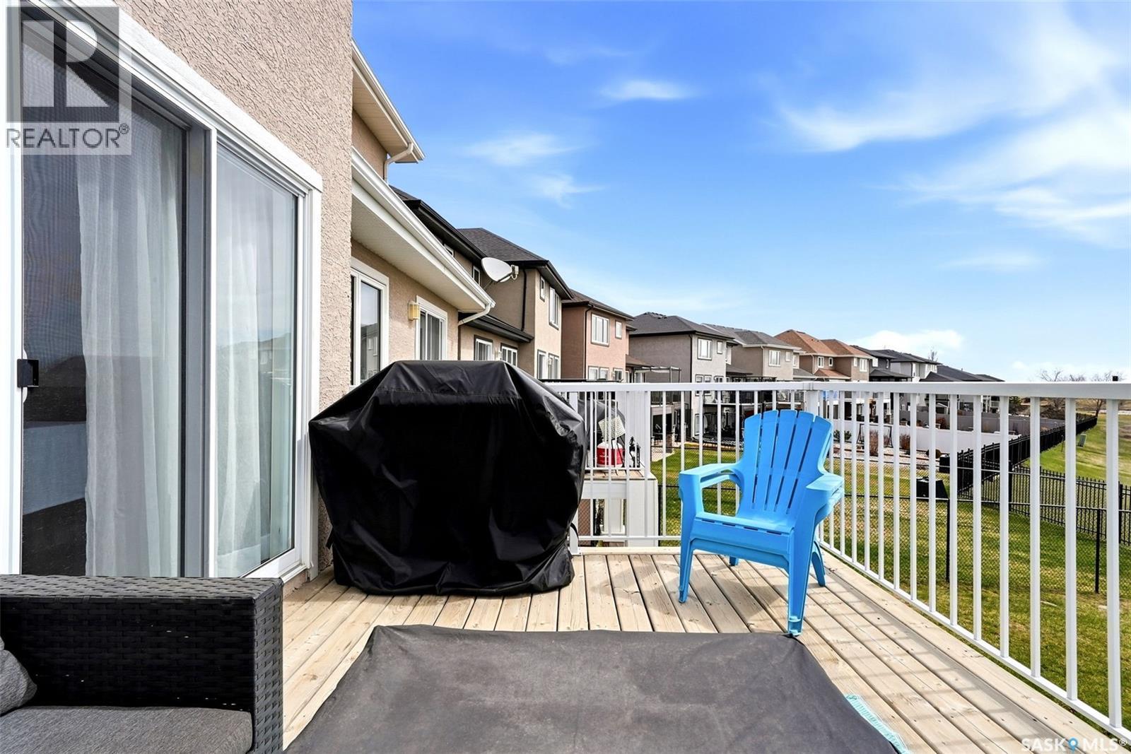 8849 Kestral Drive, Regina, SK - Outdoor With Exterior