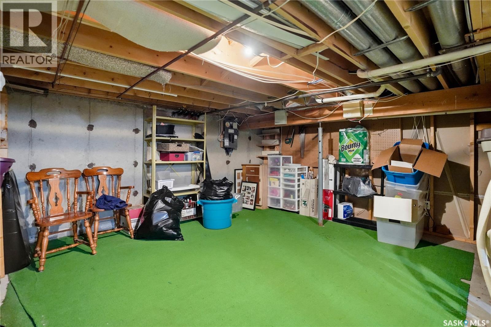 2835 More Crescent E, Regina, SK - Indoor Photo Showing Basement