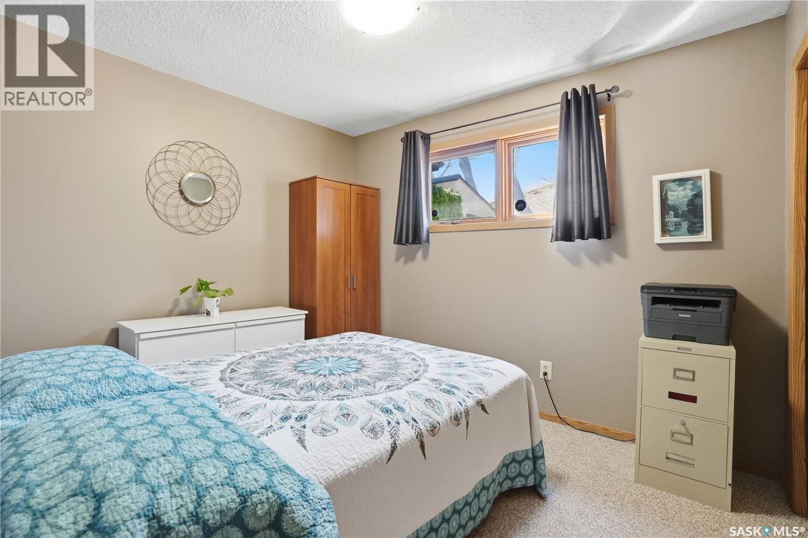 2835 More Crescent E, Regina, SK - Indoor Photo Showing Bedroom