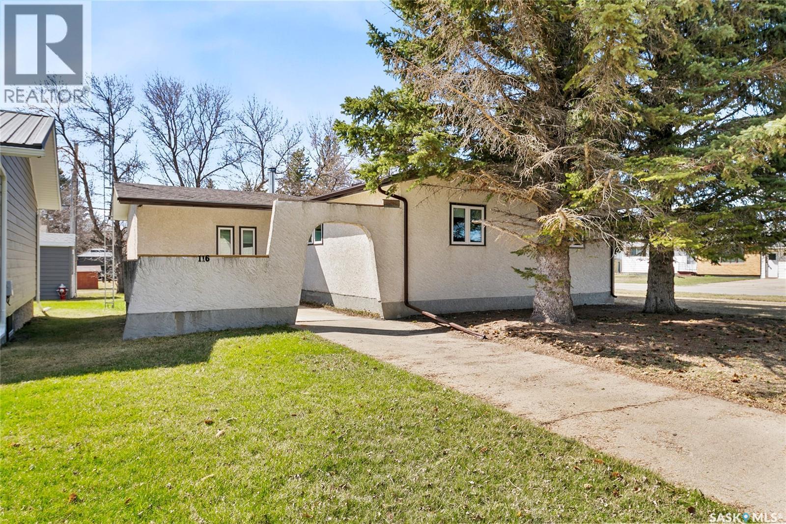 116 Stuart Street, Cupar, SK - Outdoor