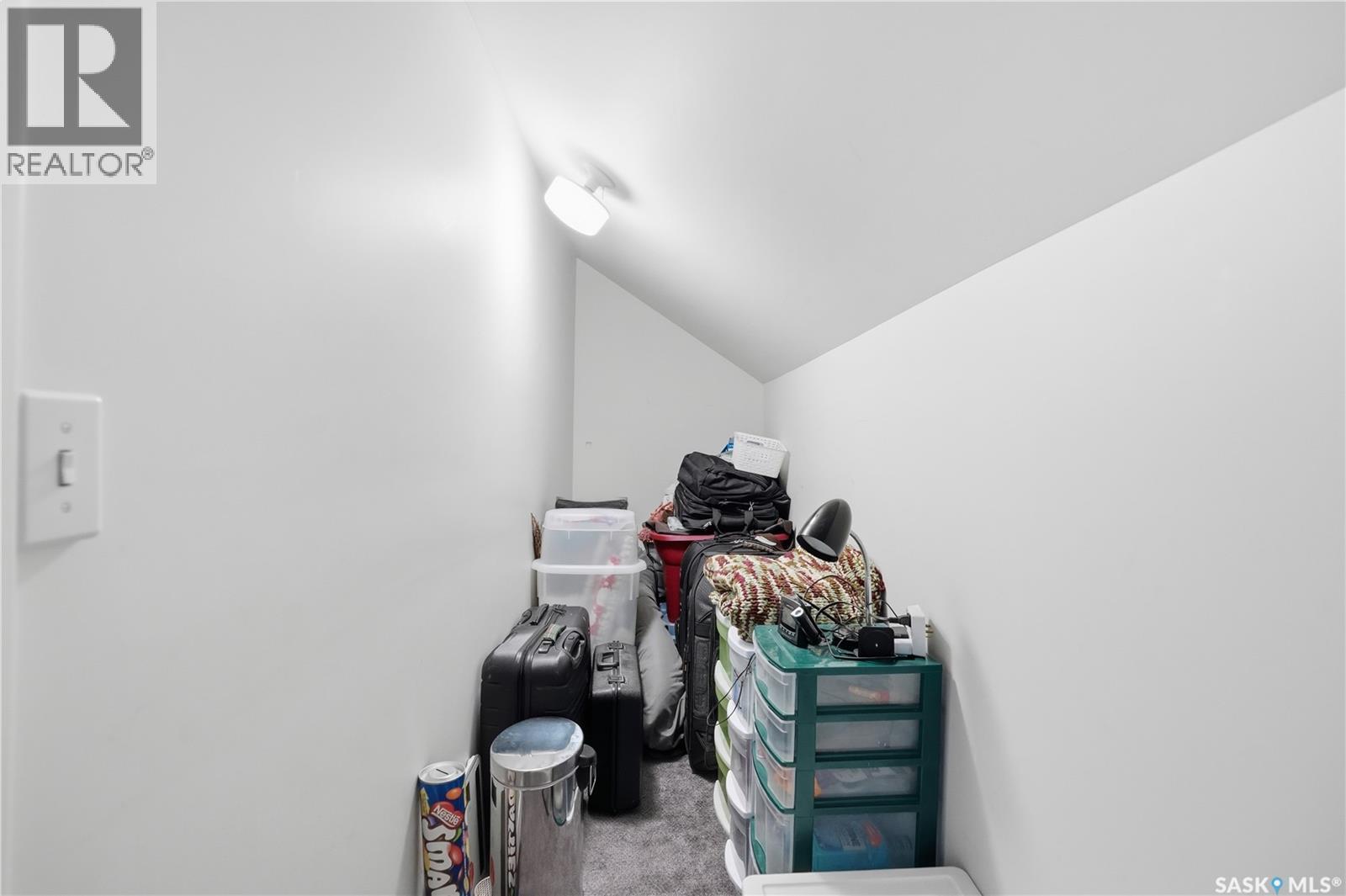 8806 Barootes Way, Regina, SK - Indoor Photo Showing Other Room