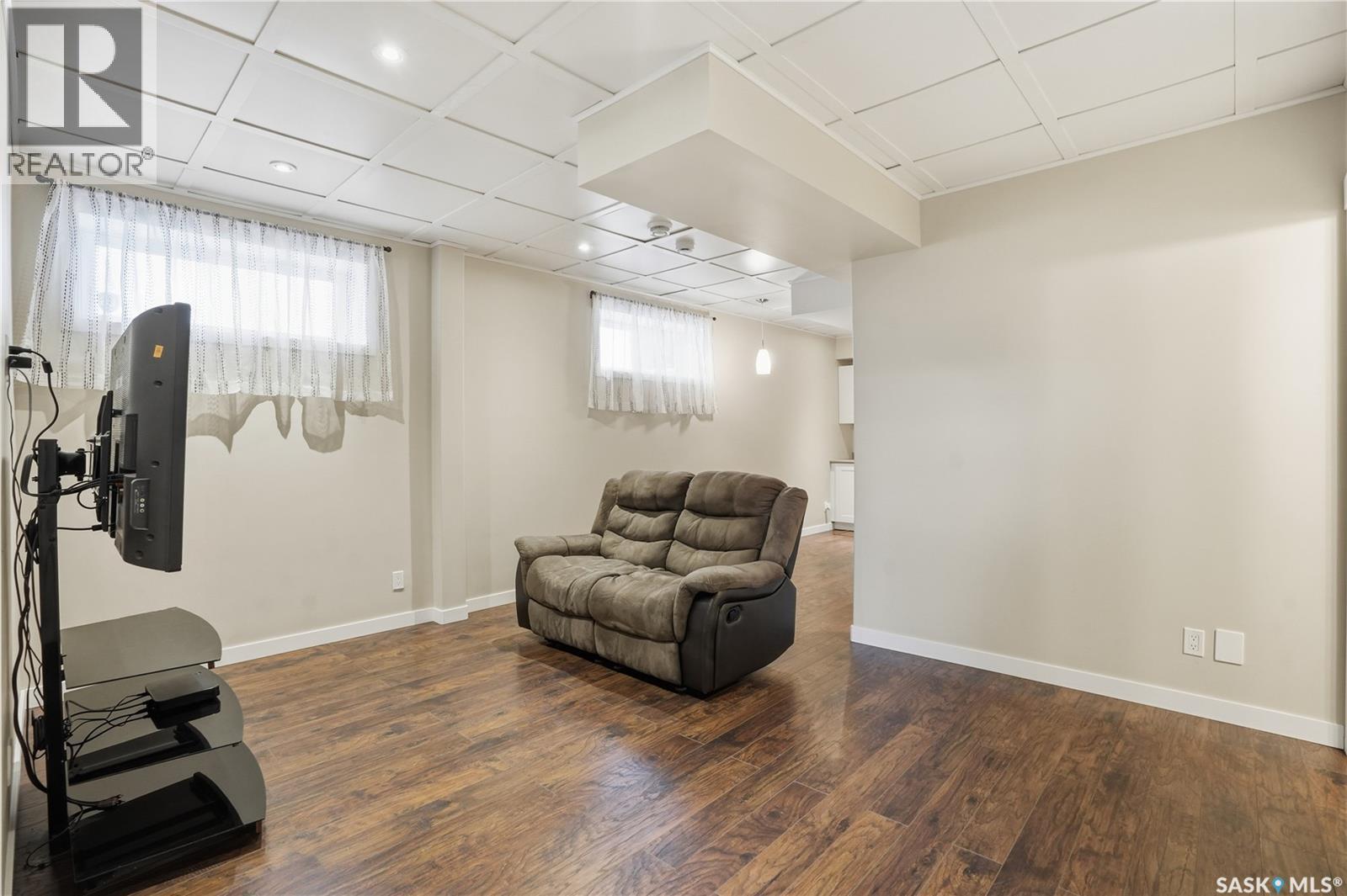 8806 Barootes Way, Regina, SK - Indoor
