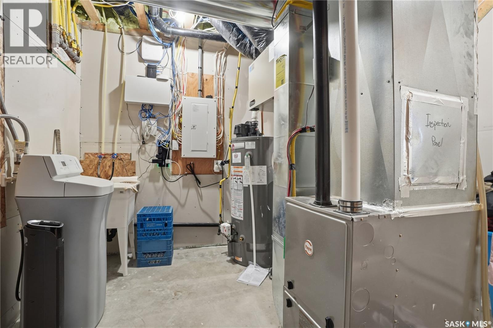 8806 Barootes Way, Regina, SK - Indoor Photo Showing Basement