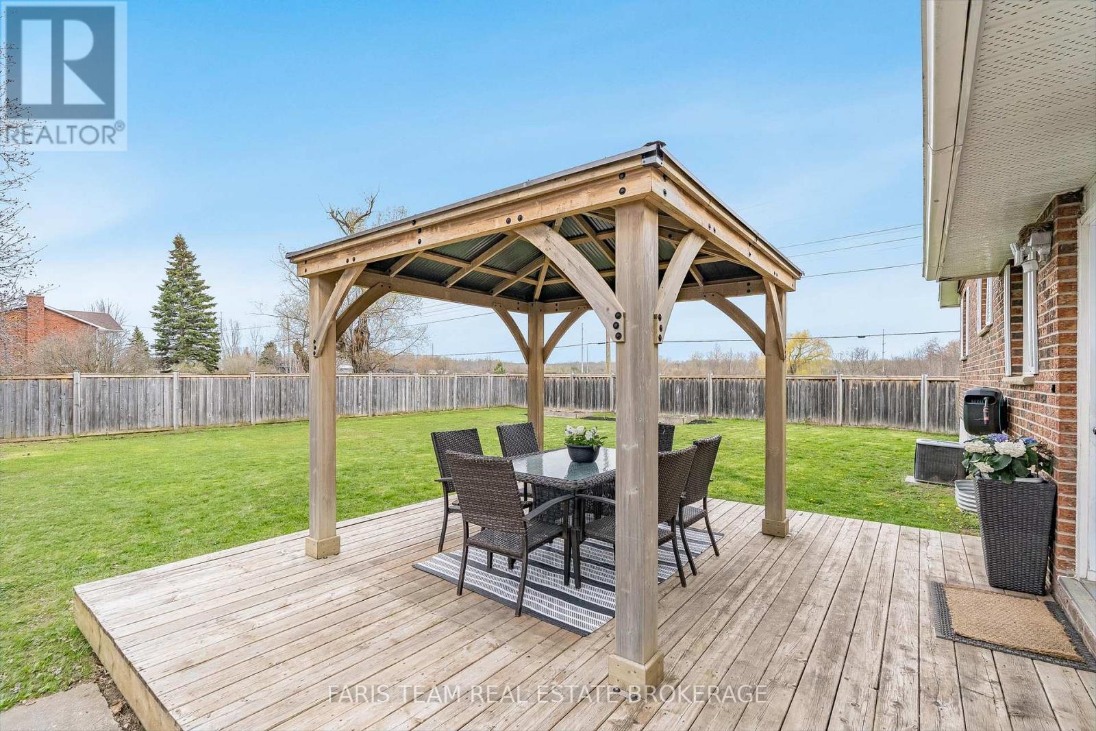201 Christopher Street, Clearview, ON - Outdoor With Deck Patio Veranda