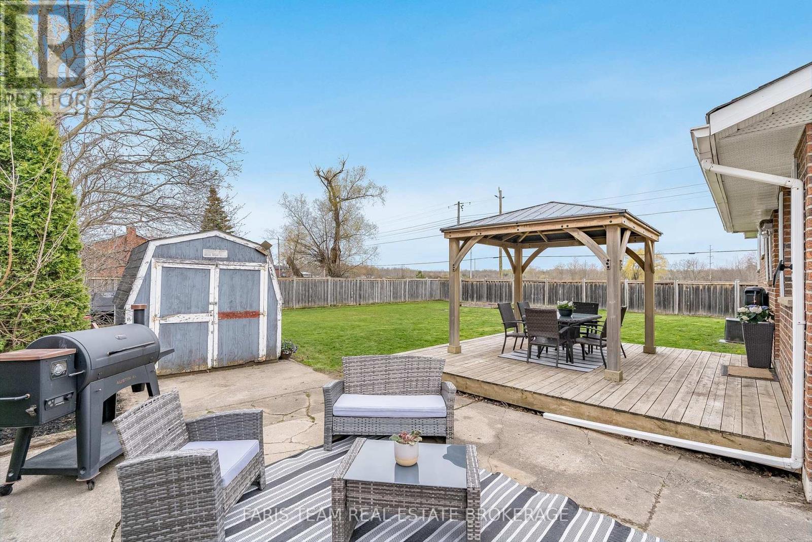 201 Christopher Street, Clearview, ON - Outdoor With Deck Patio Veranda