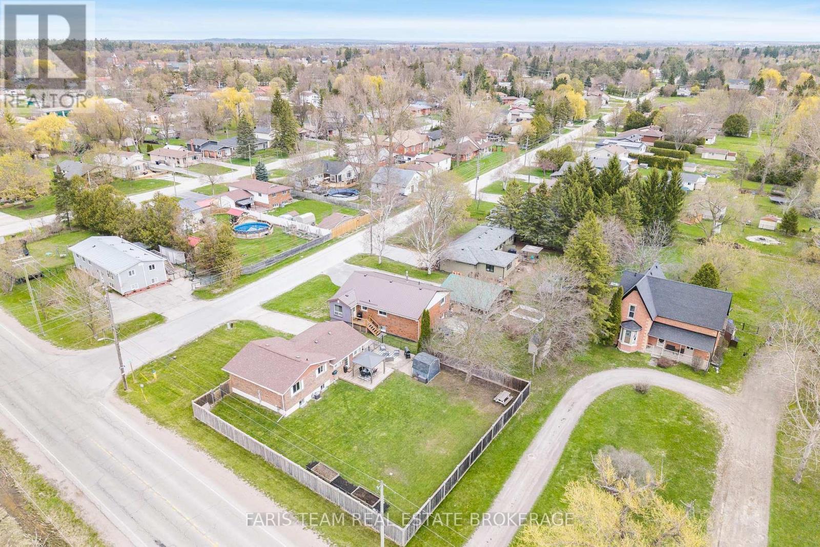 201 Christopher Street, Clearview, ON - Outdoor With View