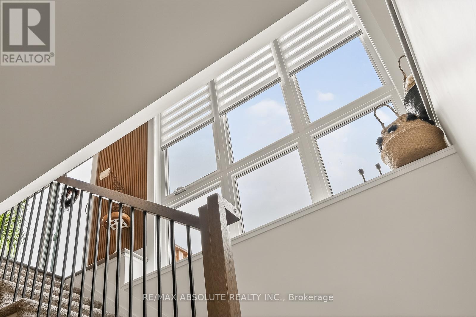 Wall of windows - 75 O'Donovan Drive, Carleton Place, ON