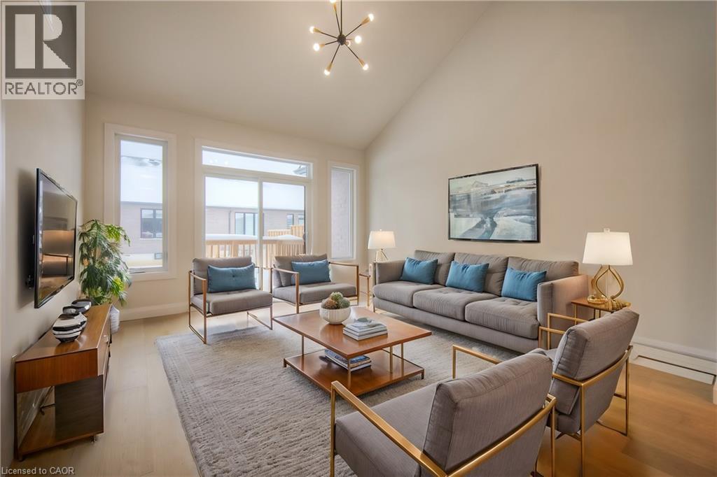 264 Blair Road Unit# 3, Cambridge, ON - Indoor Photo Showing Living Room