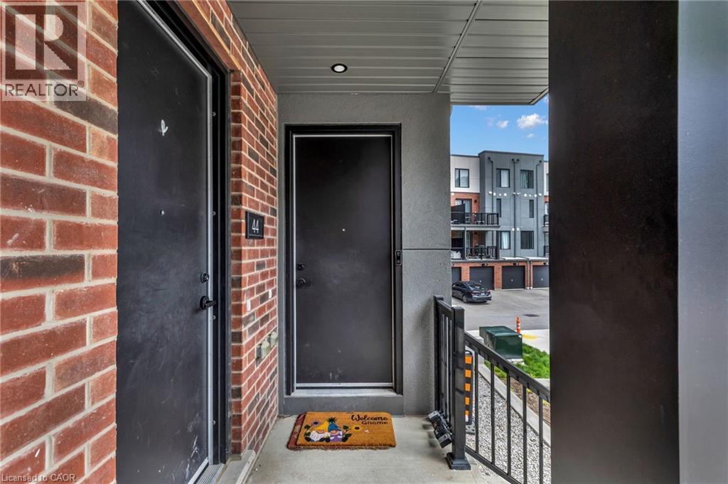 99 Roger Street Unit# 43, Waterloo, ON - Outdoor With Exterior