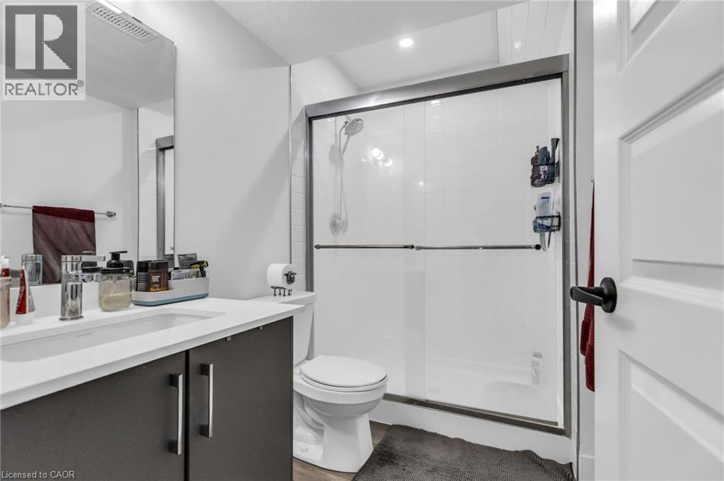 99 Roger Street Unit# 43, Waterloo, ON - Indoor Photo Showing Bathroom
