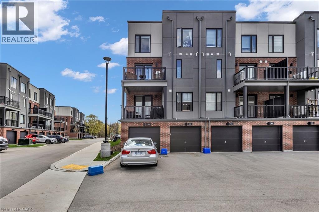 99 Roger Street Unit# 43, Waterloo, ON - Outdoor With Balcony With Facade