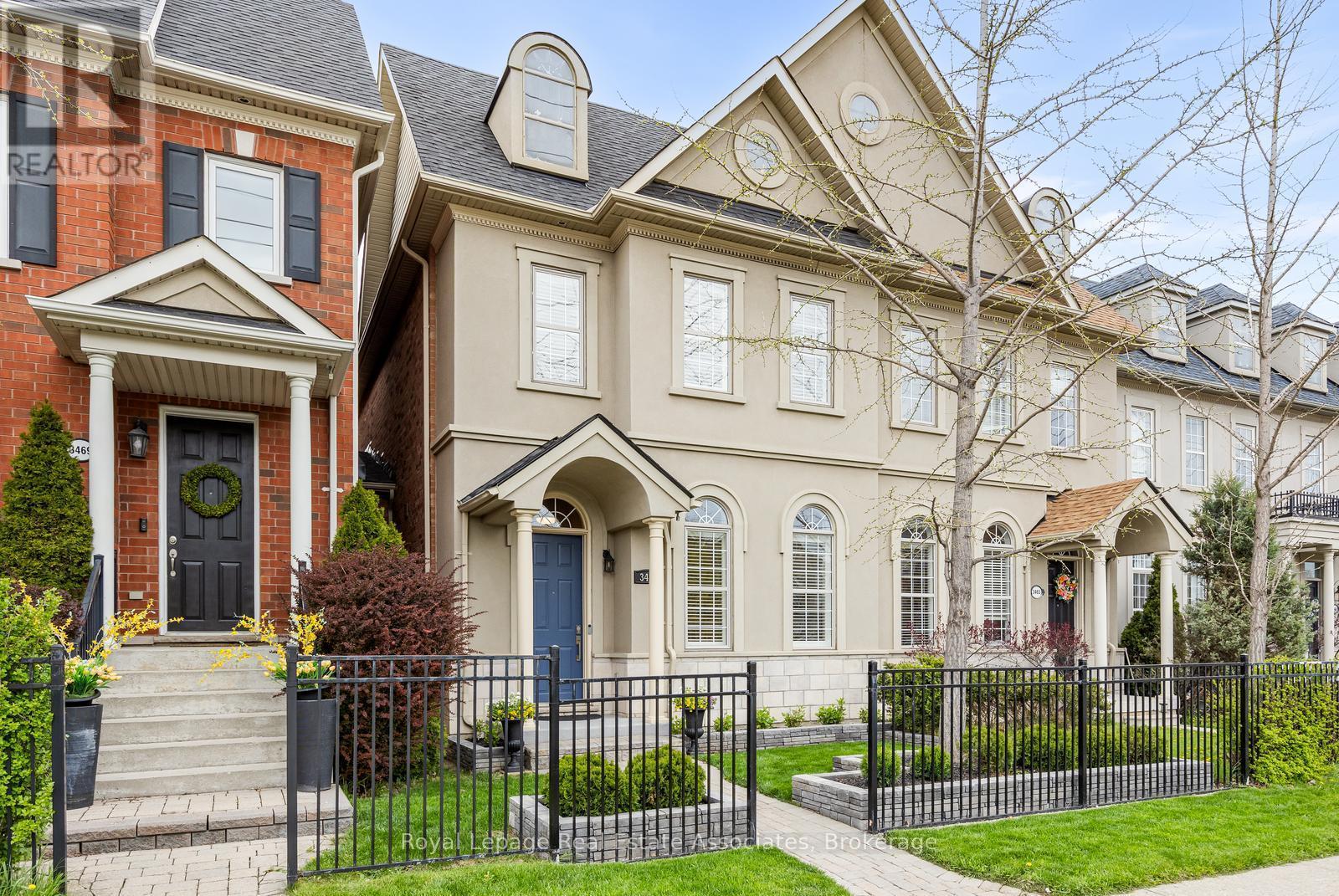 3467 Eglinton Avenue W, Mississauga, ON - Outdoor With Facade