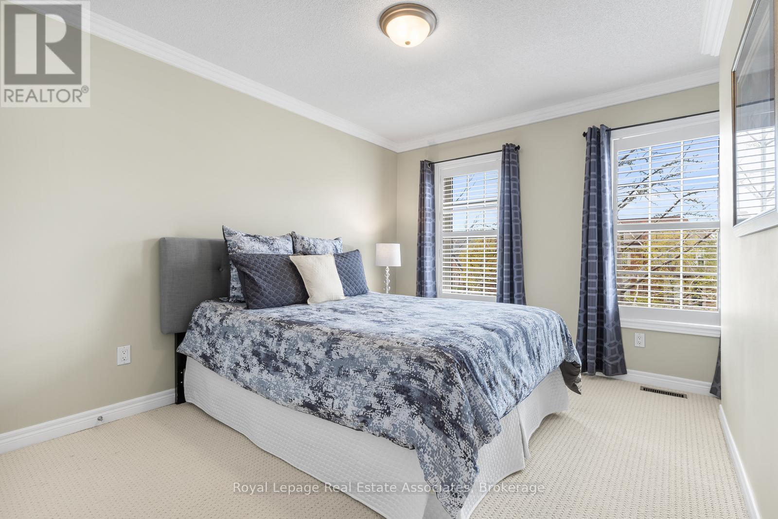 3467 Eglinton Avenue W, Mississauga, ON - Indoor Photo Showing Bedroom