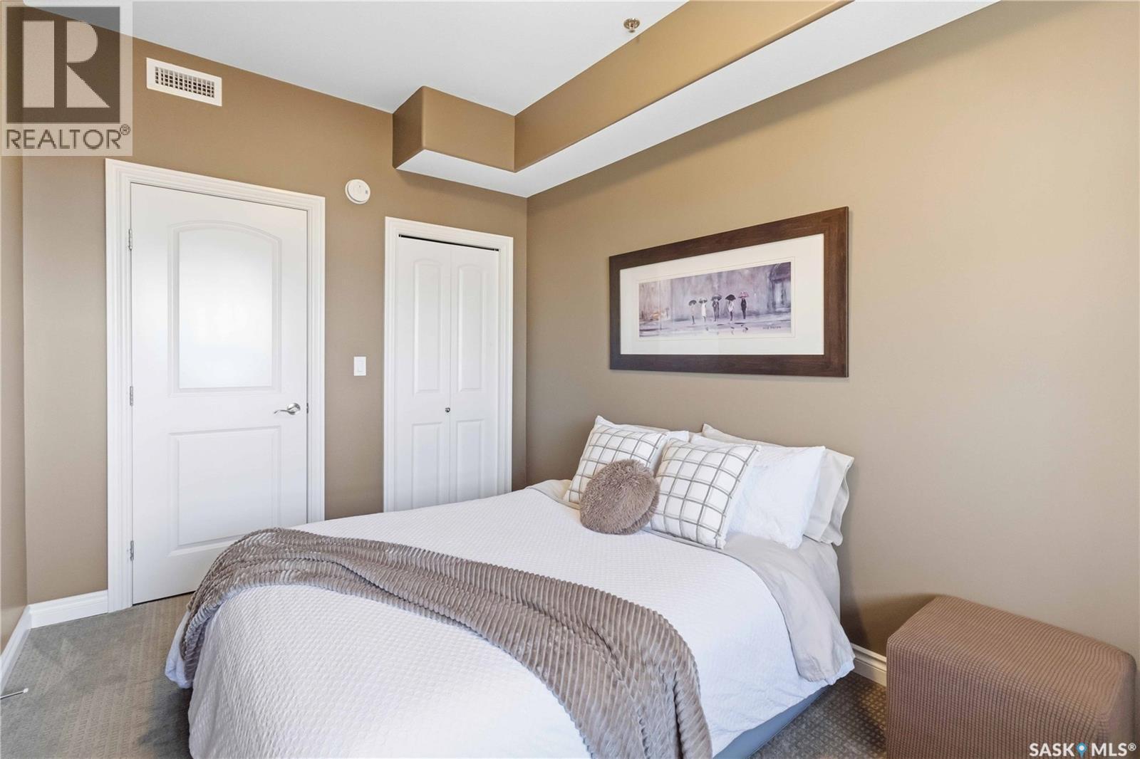 204 227 Pinehouse Drive, Saskatoon, SK - Indoor Photo Showing Bedroom