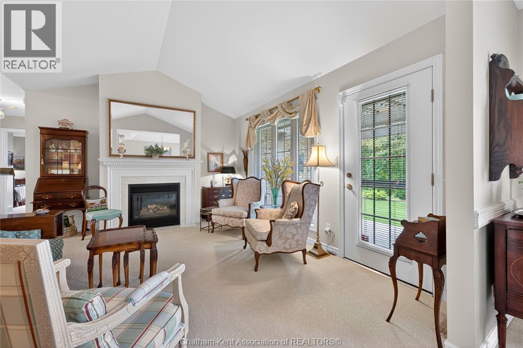 36 Henry O'Way ..., Chatham, ON - Indoor Photo Showing Living Room With Fireplace