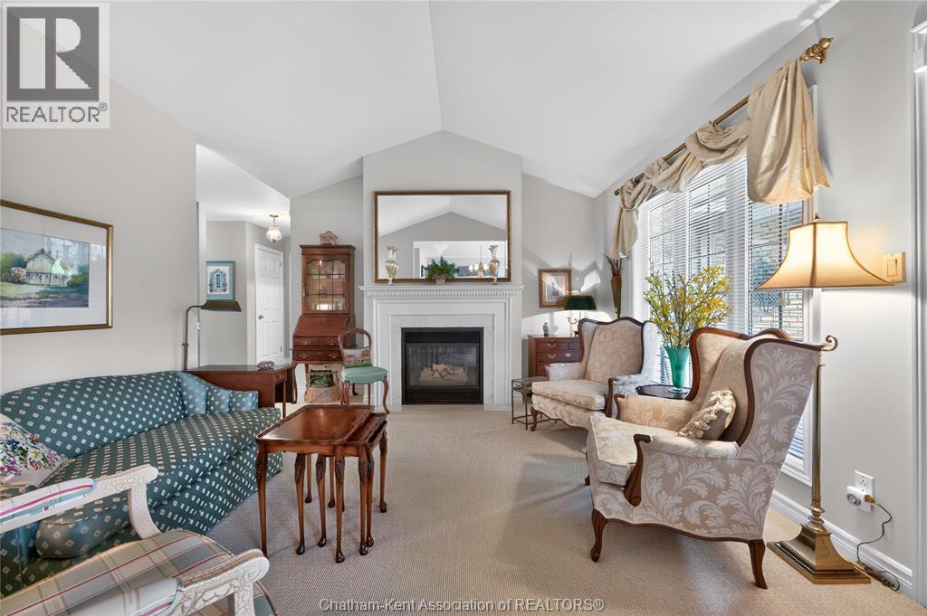 36 Henry O'Way ..., Chatham, ON - Indoor Photo Showing Living Room With Fireplace