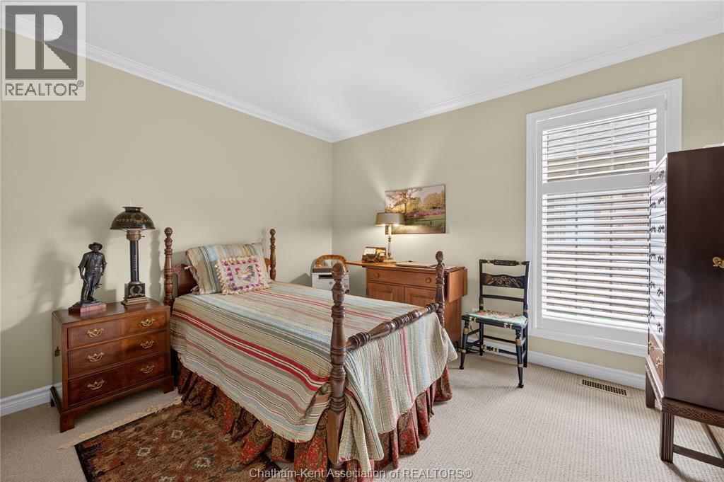 36 Henry O'Way ..., Chatham, ON - Indoor Photo Showing Bedroom
