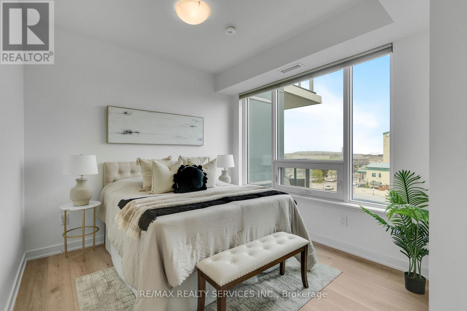 505 - 385 Winston Road, Grimsby, ON - Indoor Photo Showing Bedroom