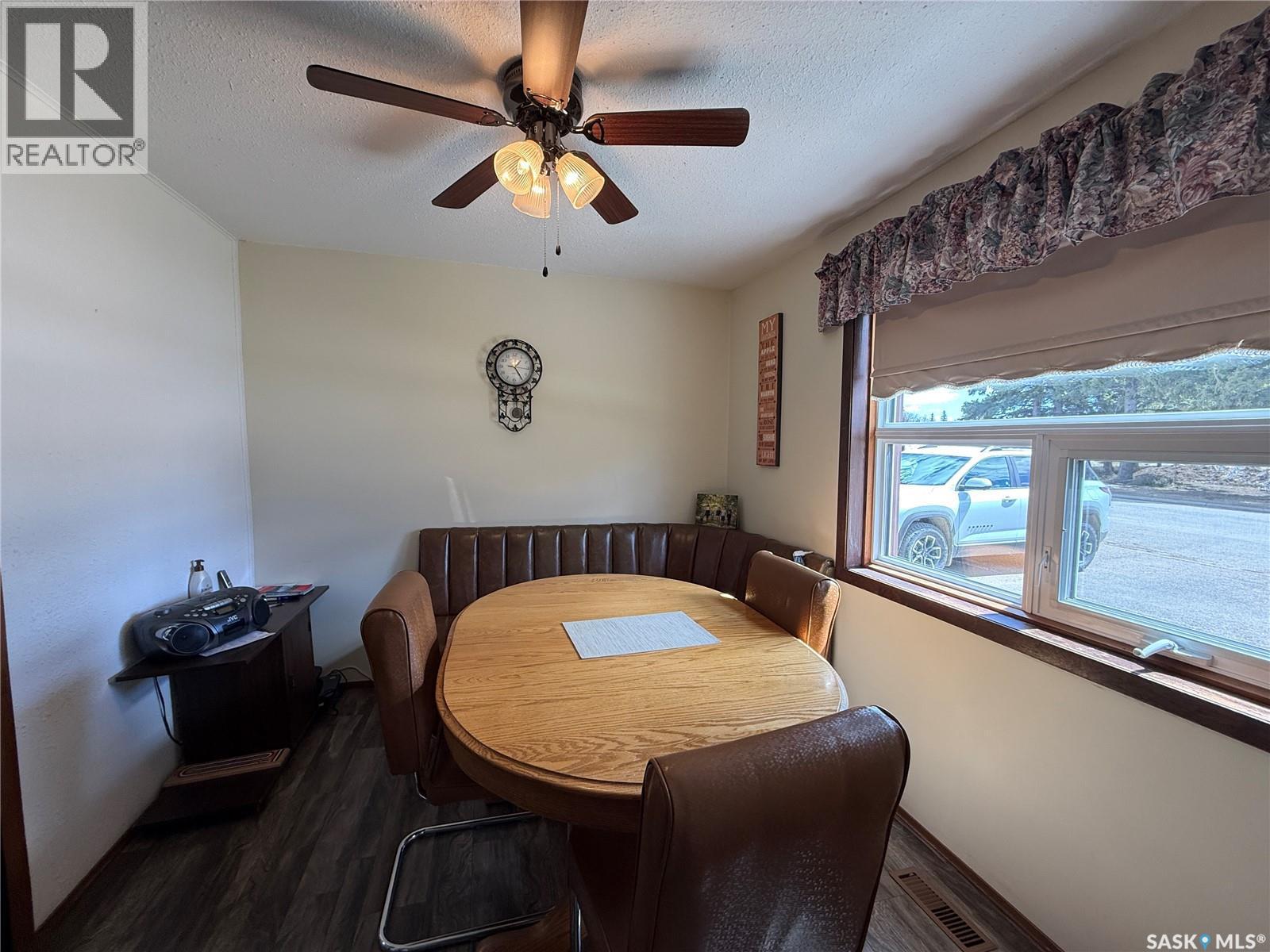 117 3Rd Avenue Nw, Watson, SK - Indoor Photo Showing Dining Room