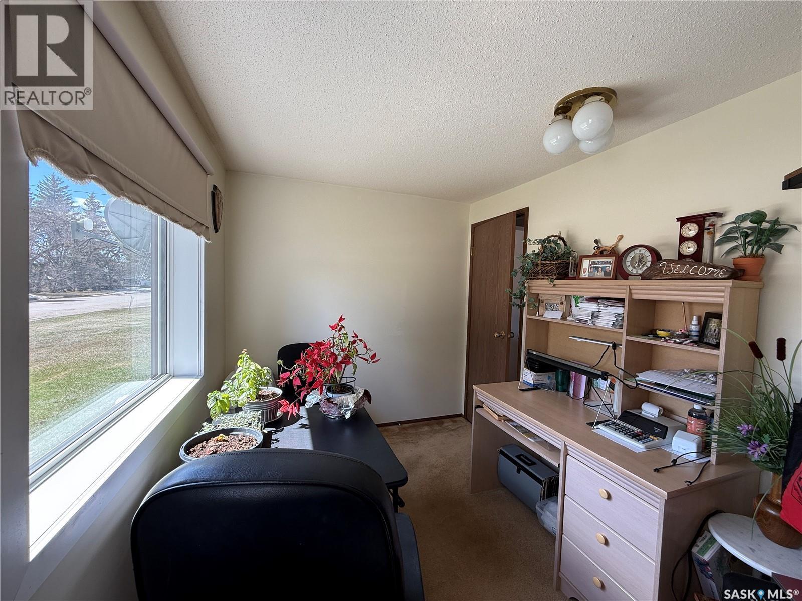 117 3Rd Avenue Nw, Watson, SK - Indoor