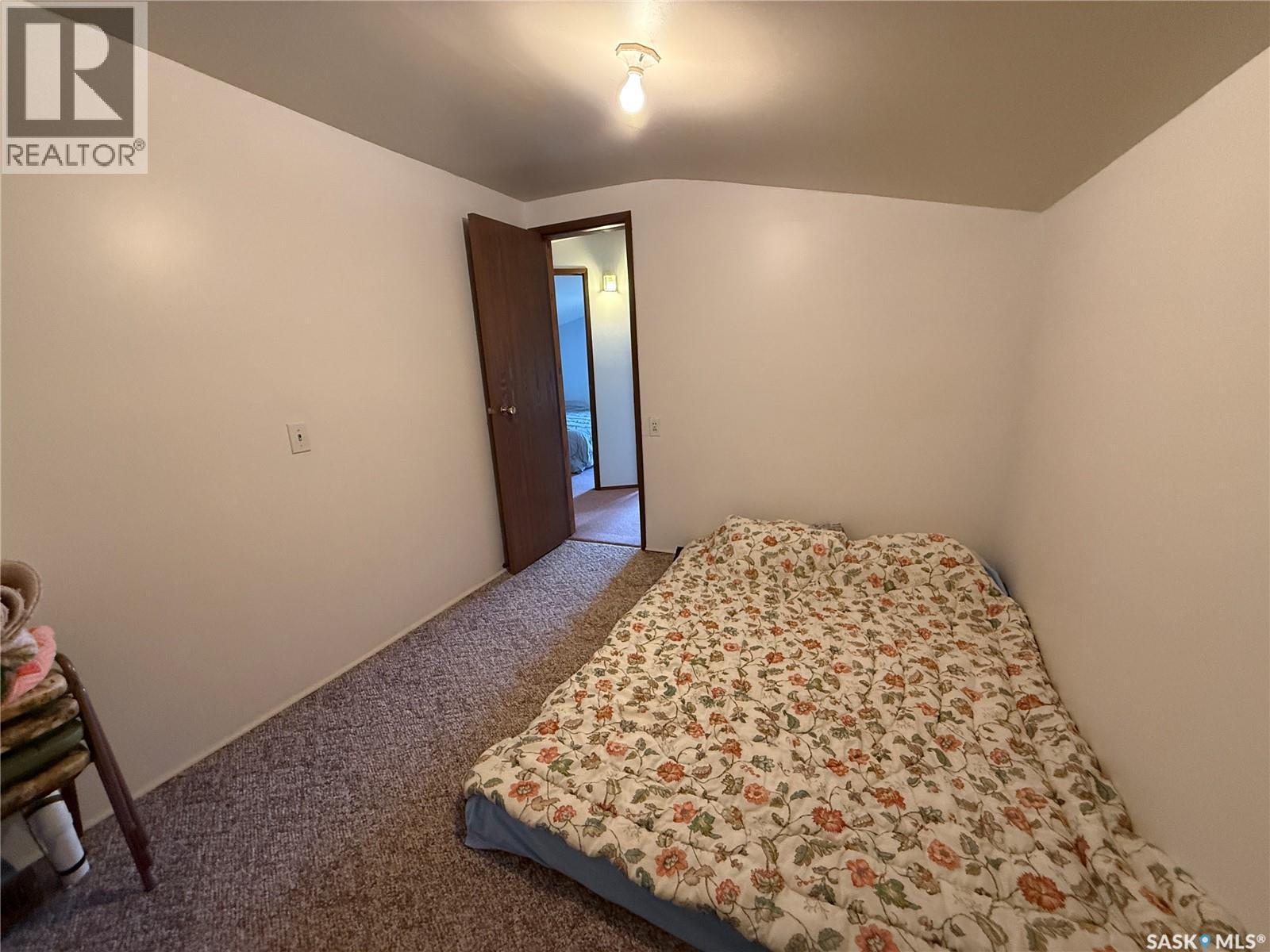 117 3Rd Avenue Nw, Watson, SK - Indoor Photo Showing Bedroom