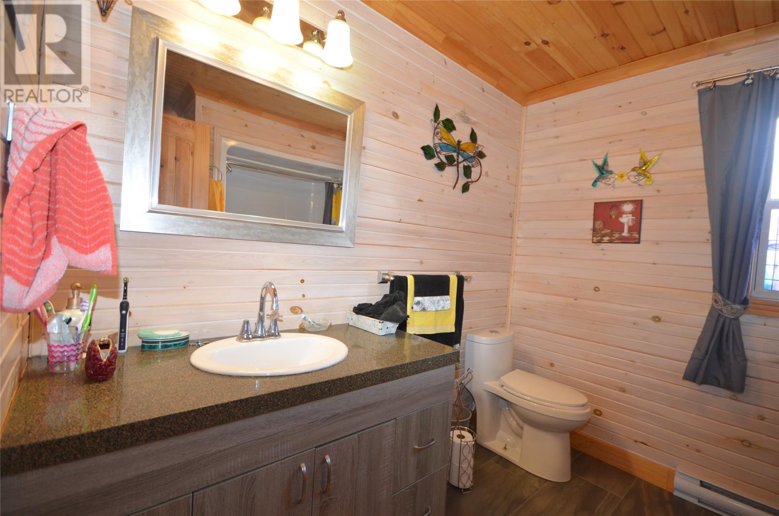 5B Country Lane, Brigus Junction, NL - Indoor Photo Showing Bathroom