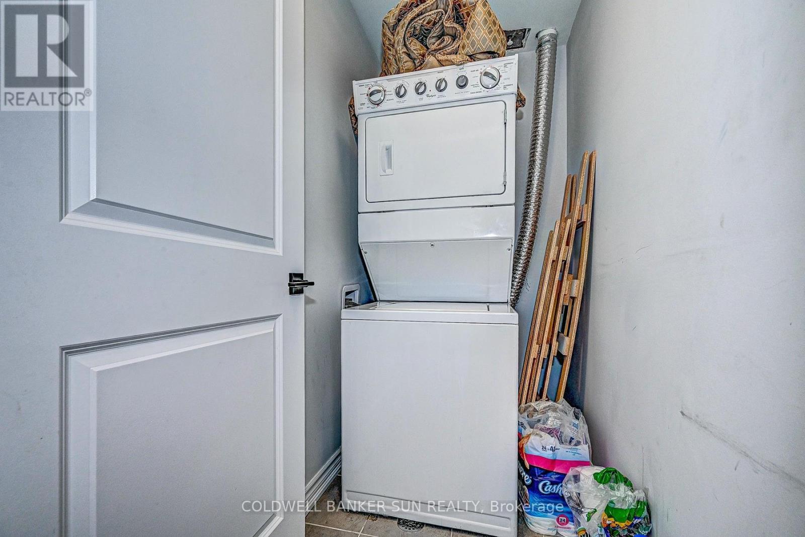 03 - 314 Equestrian Way, Cambridge, ON - Indoor Photo Showing Laundry Room