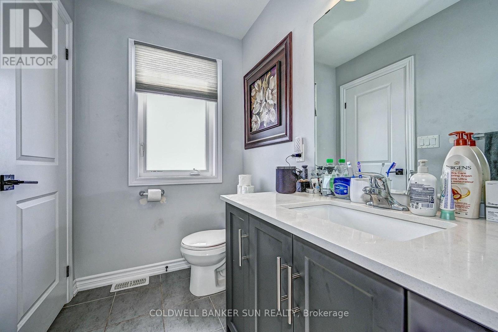 03 - 314 Equestrian Way, Cambridge, ON - Indoor Photo Showing Bathroom