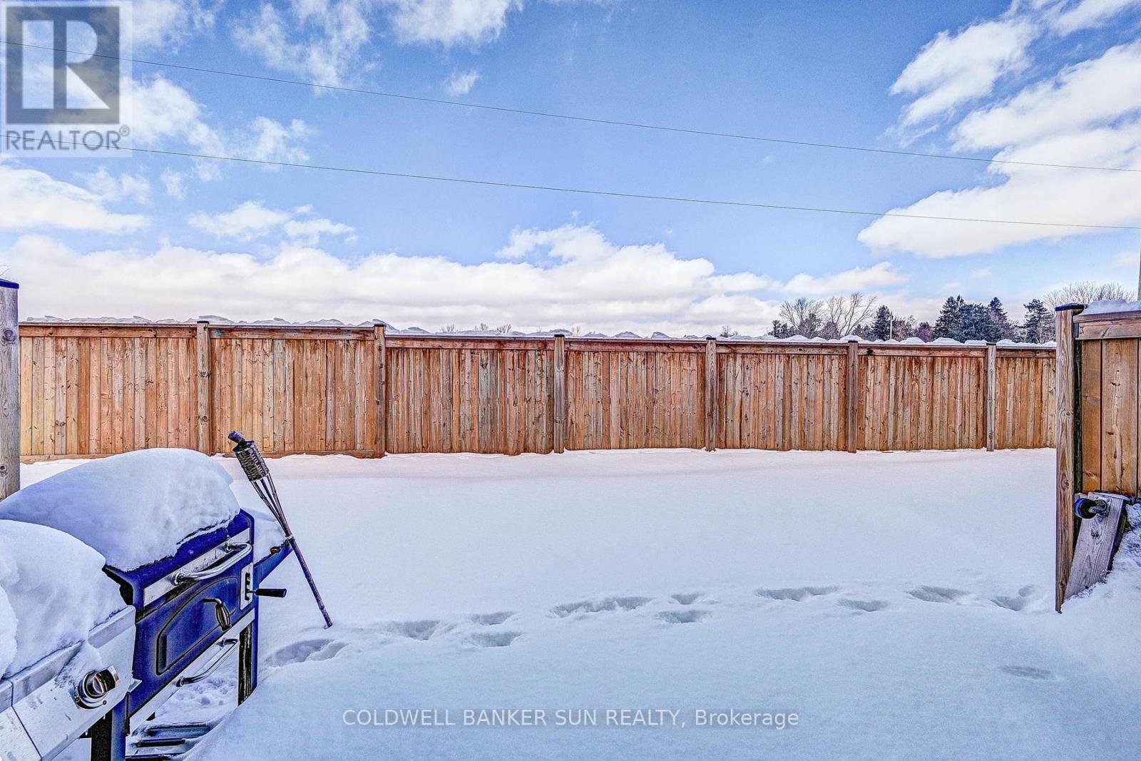 03 - 314 Equestrian Way, Cambridge, ON - Outdoor