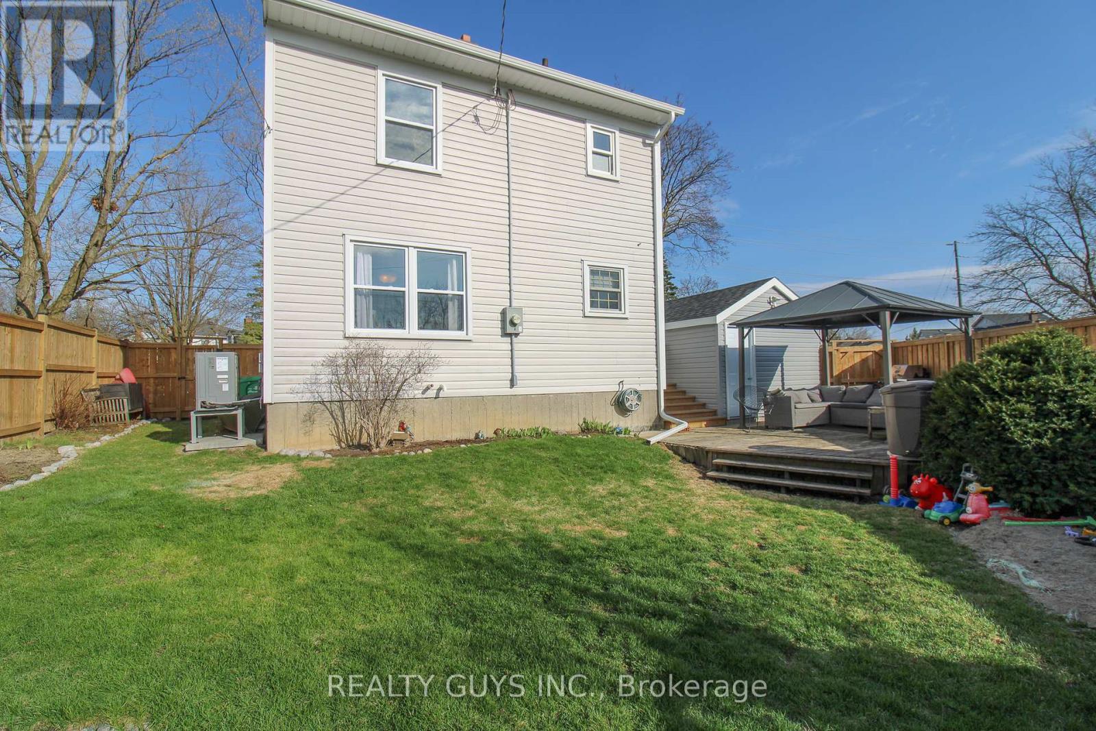 727 Chesterfield Avenue, Peterborough (Northcrest Ward 5), ON - Outdoor