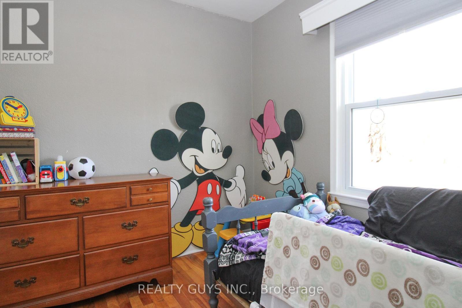 727 Chesterfield Avenue, Peterborough (Northcrest Ward 5), ON - Indoor