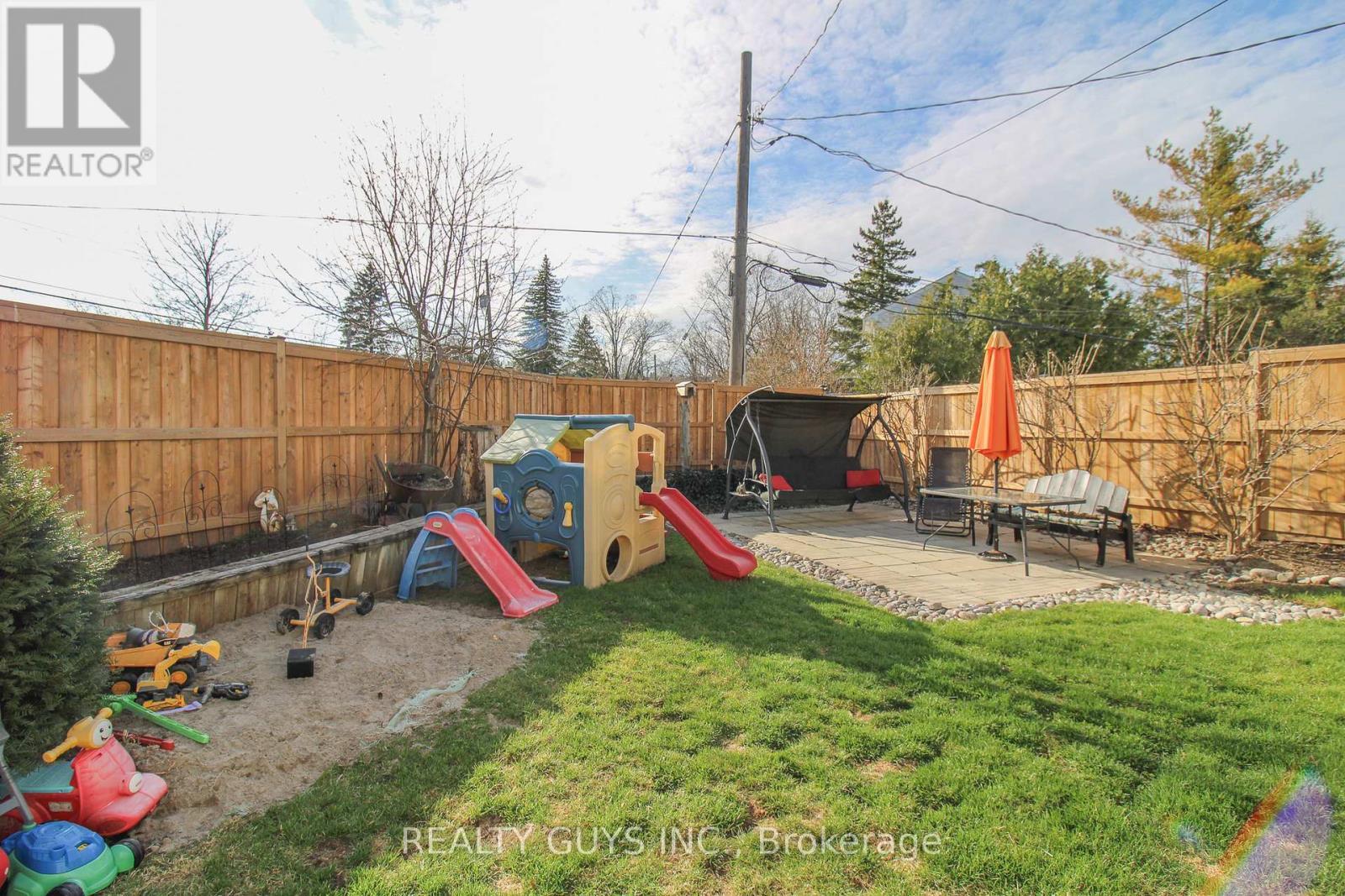 727 Chesterfield Avenue, Peterborough (Northcrest Ward 5), ON - Outdoor