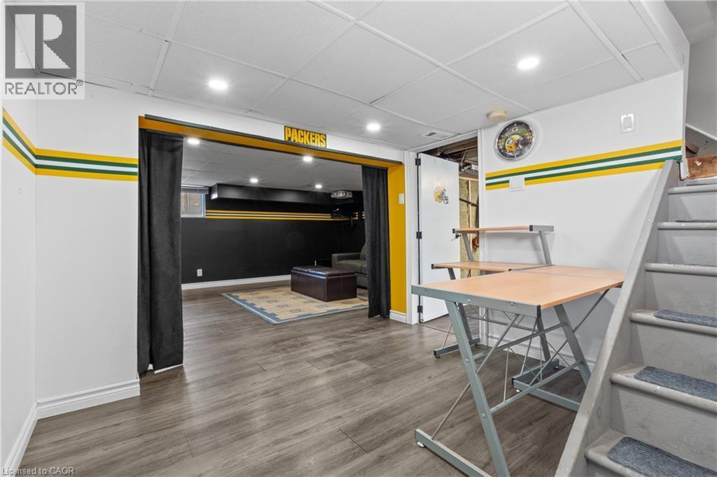 Perfect space to put a home office - 204 Beach Boulevard, Hamilton, ON - Indoor