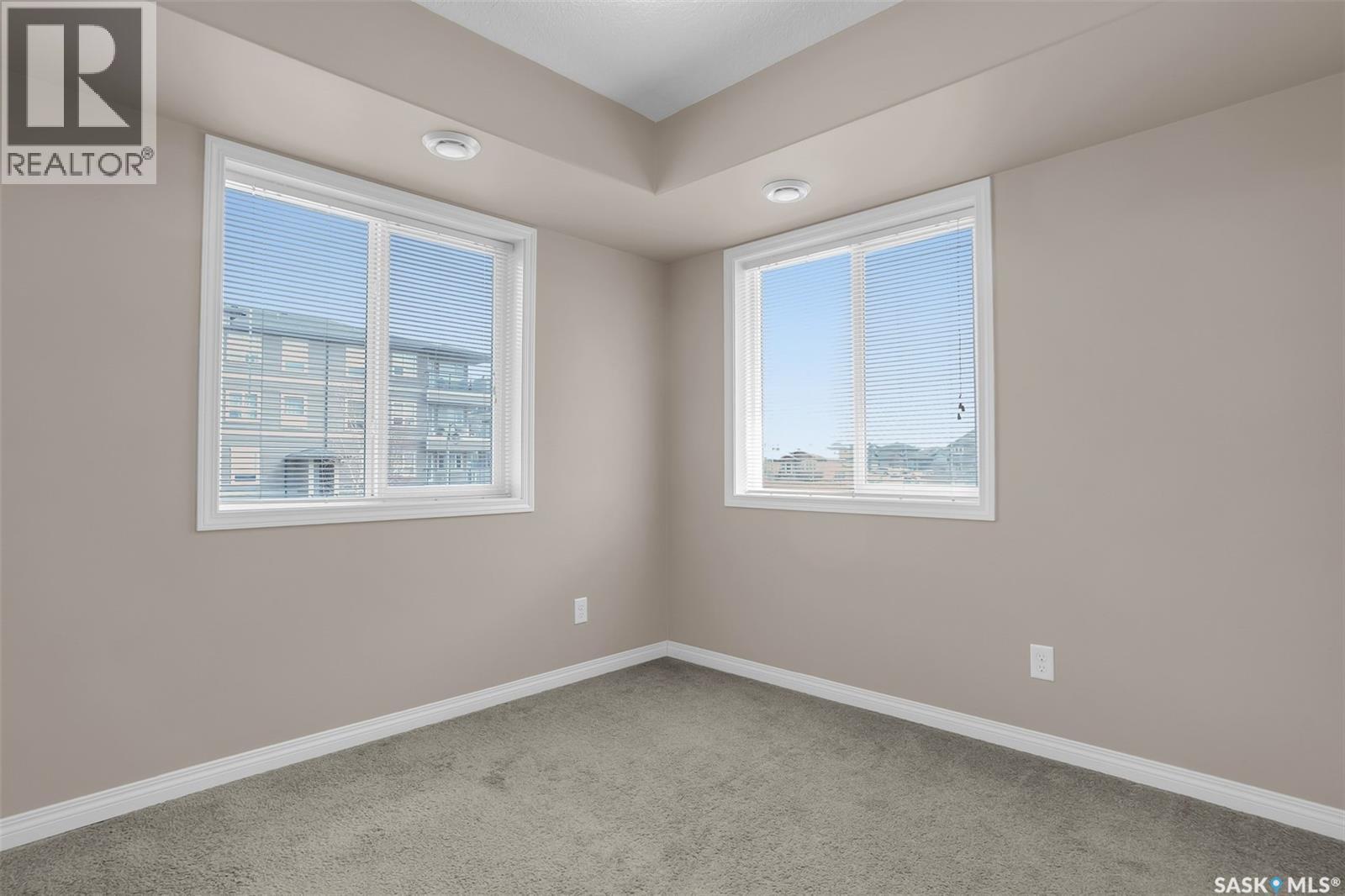128 125 Willis Crescent, Saskatoon, SK - Indoor Photo Showing Other Room