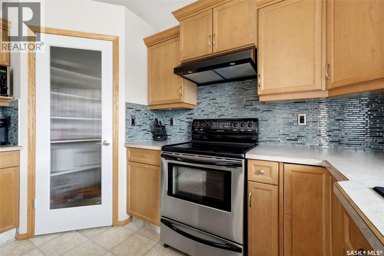 7211 Maple View Crescent, Regina, SK - Indoor Photo Showing Kitchen