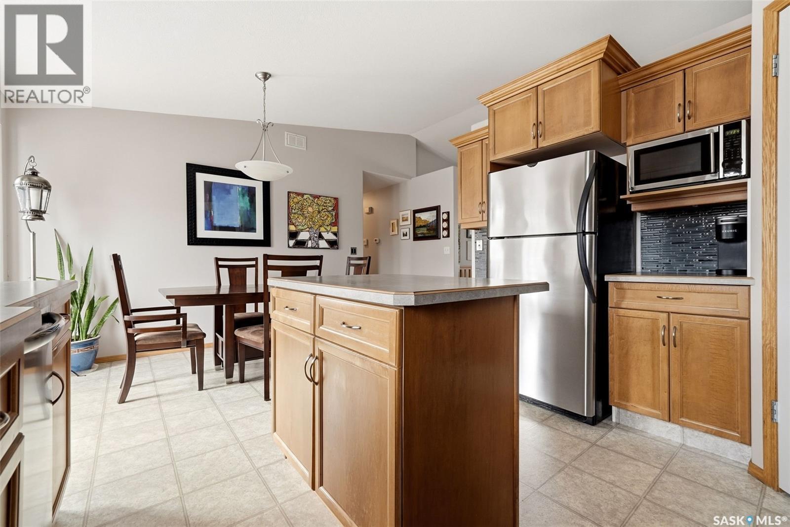 7211 Maple View Crescent, Regina, SK - Indoor Photo Showing Kitchen