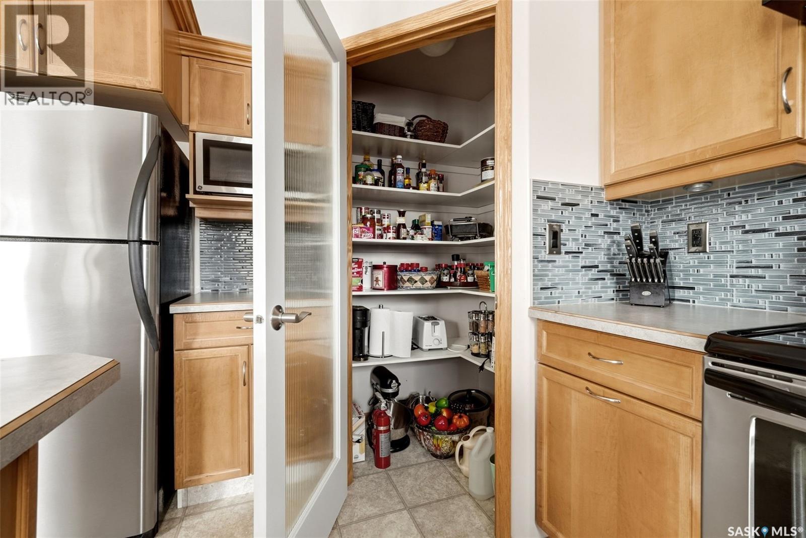 7211 Maple View Crescent, Regina, SK - Indoor Photo Showing Kitchen