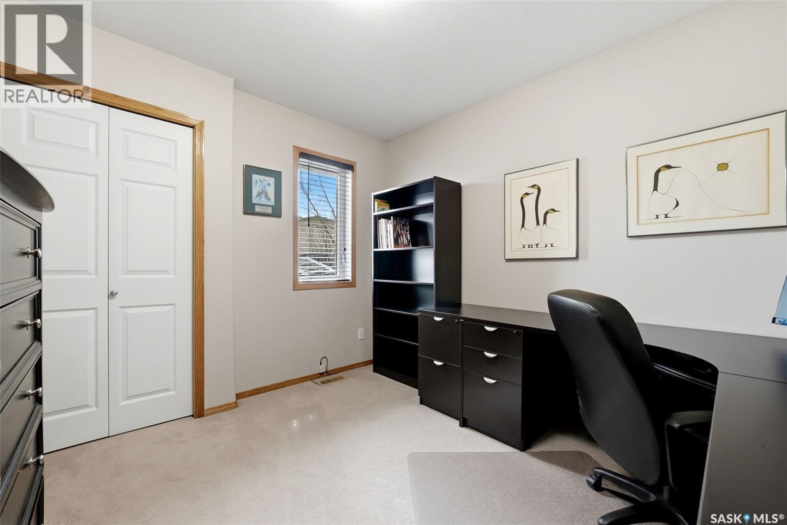 7211 Maple View Crescent, Regina, SK - Indoor Photo Showing Office