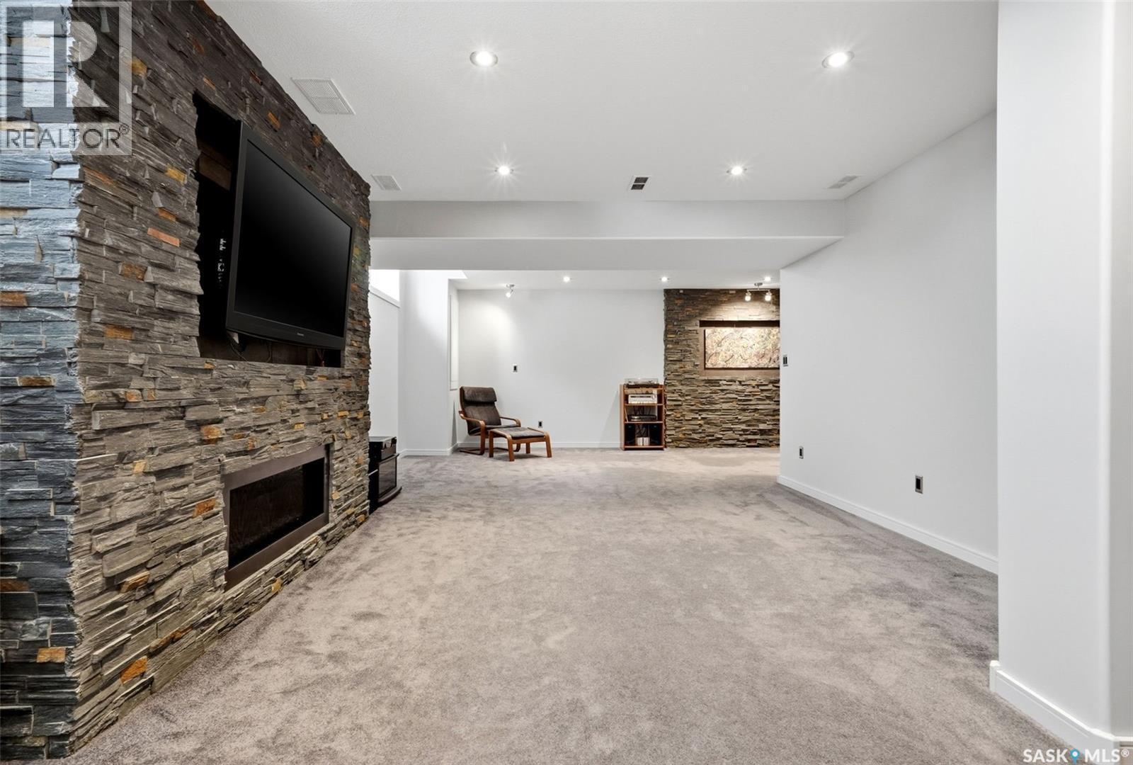 7211 Maple View Crescent, Regina, SK - Indoor With Fireplace