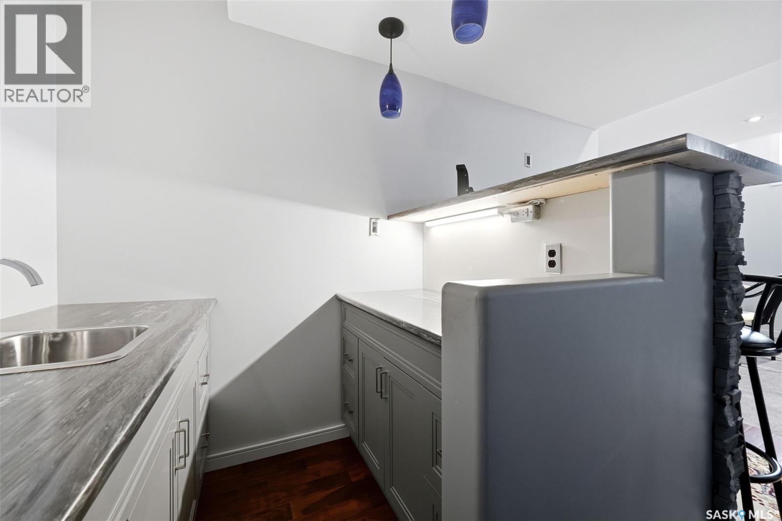 7211 Maple View Crescent, Regina, SK - Indoor Photo Showing Kitchen
