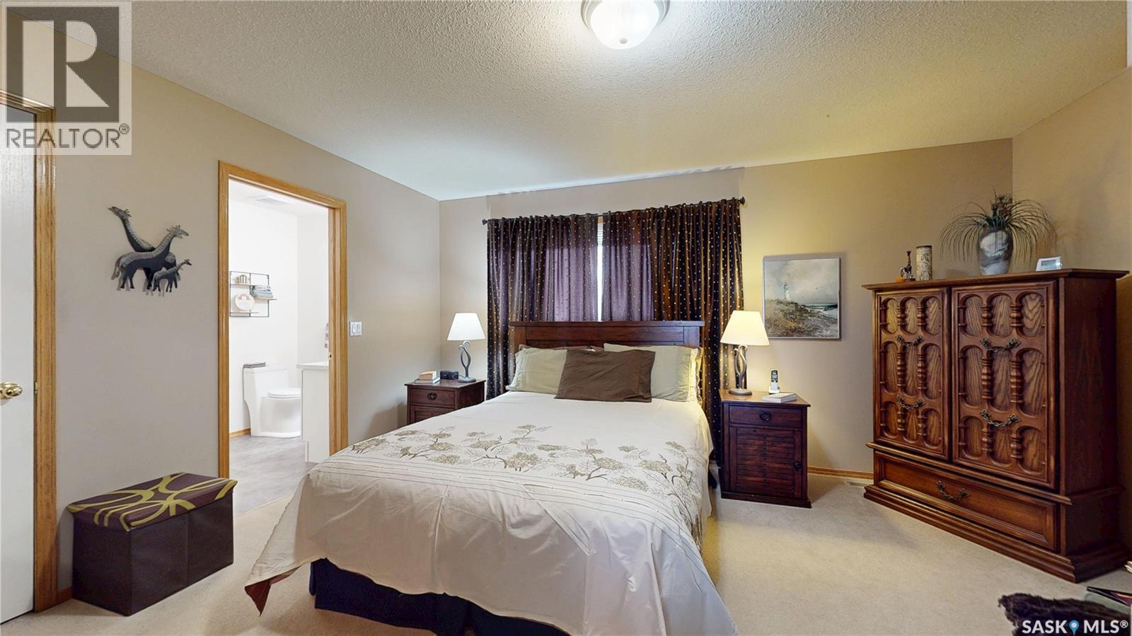 11172 Wascana Meadows, Regina, SK - Indoor Photo Showing Bedroom